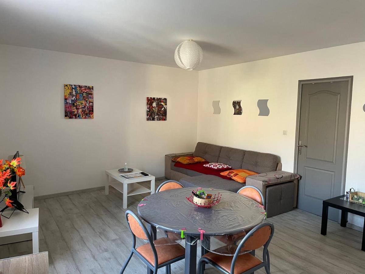La Desirade Apartment Catllar Екстериор снимка
